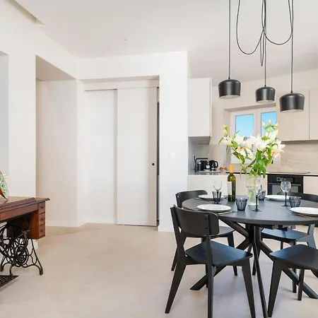 Sono Old Town View & Elevator Appartement